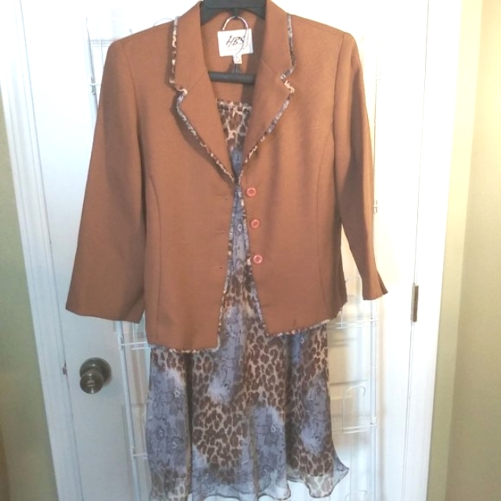 2pc Solid Gold W/Leopard Print Pattern Skirt Set … - image 1